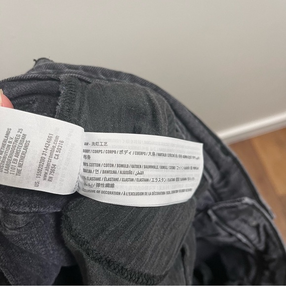 Abercrombie & Fitch 90s Ultra High Rise Straight Jean Black Size 33/16 - Picture 7 of 11